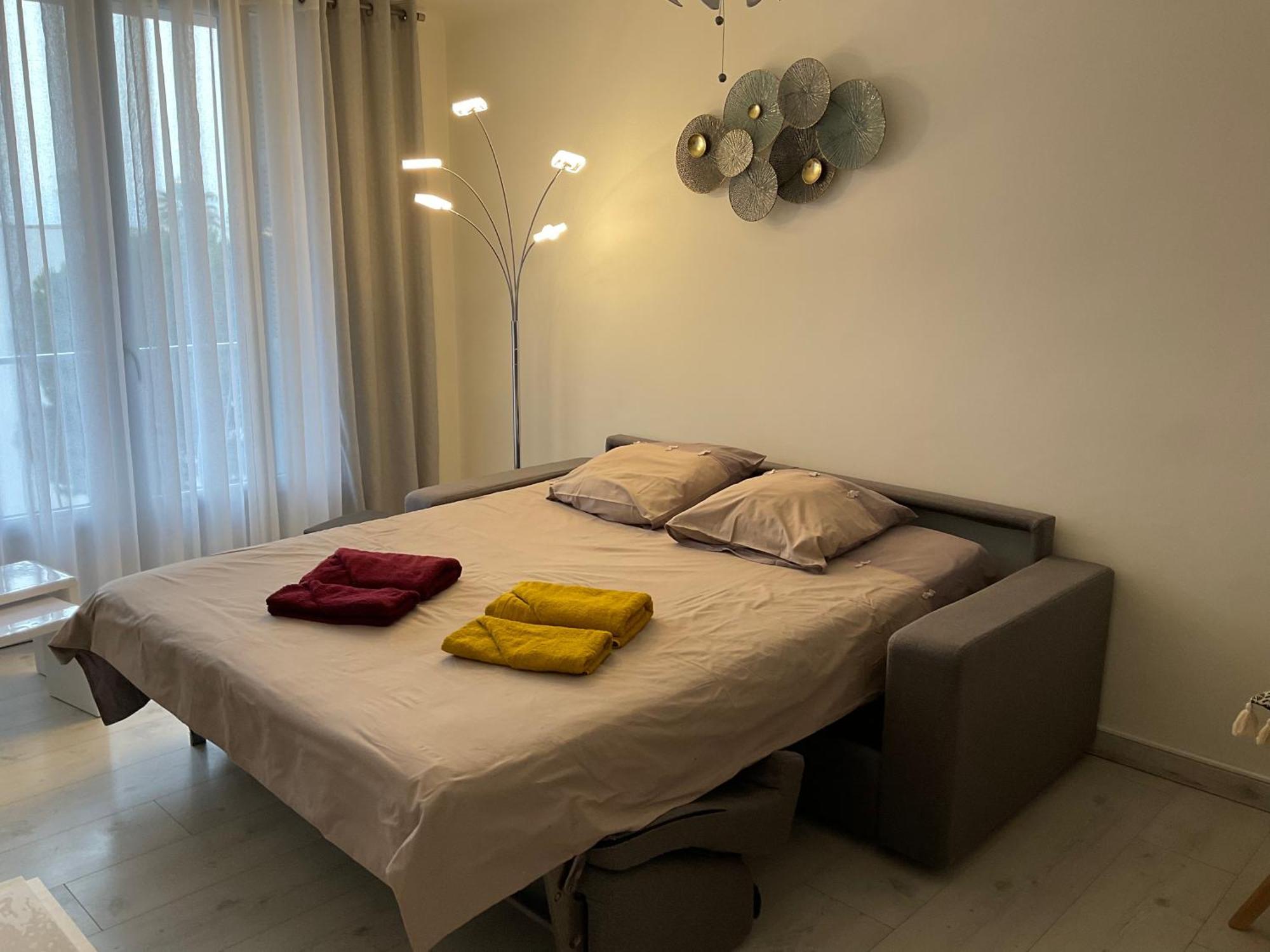 F2 Lumineux 8 Min A Pieds De La Apartment Nizza
