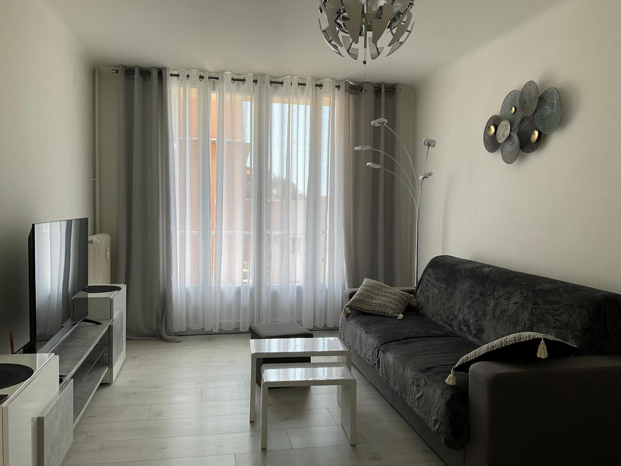 F2 Lumineux 8 Min A Pieds De La Apartment